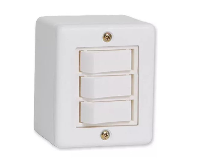 Conjunto-3-Interruptores-Simples-Sobrepor-6A-250V-Ilumi